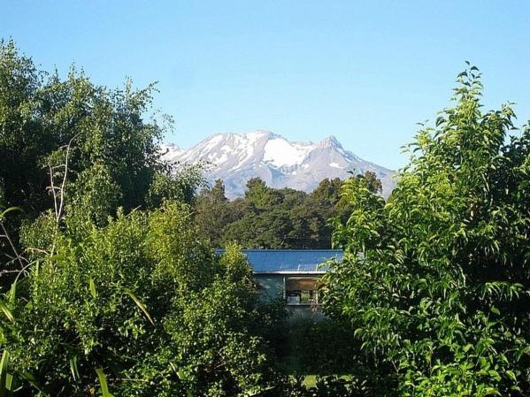The Ski House On Miharo - Rangataua Holiday Home Огакуне Екстер'єр фото
